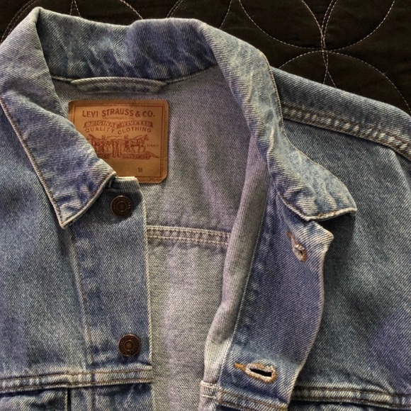 Vintage Levi’s Jean Jacket - Picture 4 of 7